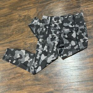 Athleta Lightning Camo 7/8 Tights